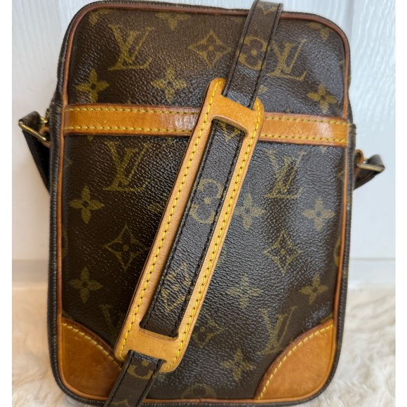 LOUIS VUITTON MONOGRAM DANUBE LEATHER CROSSBODY BAG - Picture 1 of 16